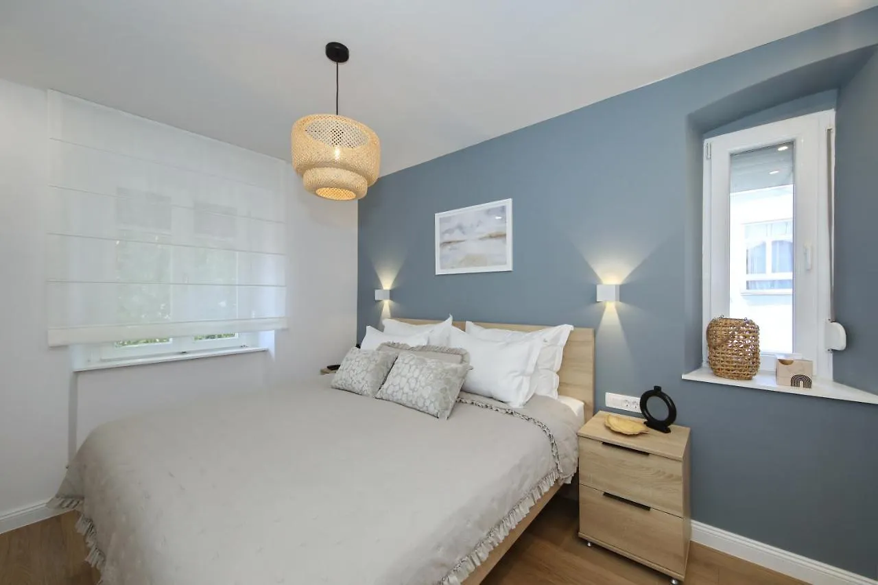 Apartment Dream Ζαντάρ 0*,